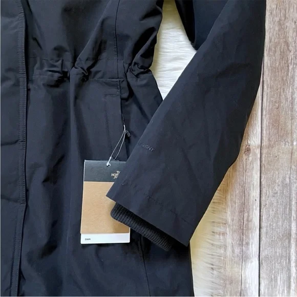 The North Face Women’s Arctic Parka II Coat In TNF Black - Picture 4 of 10